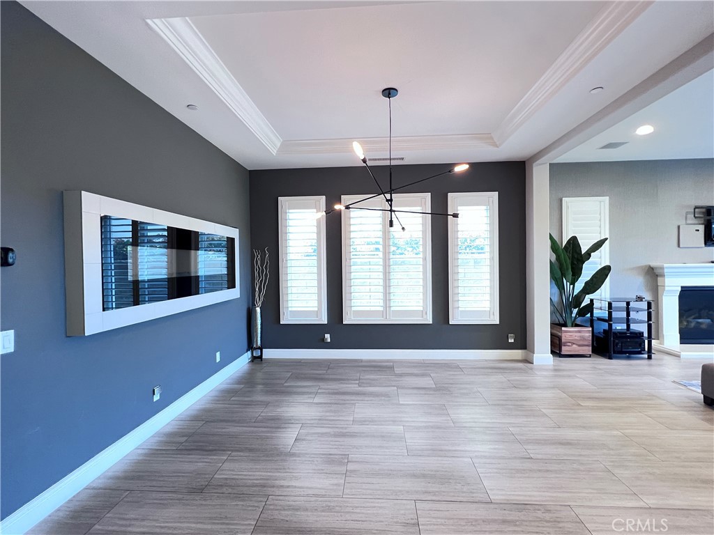 111 Gardenview