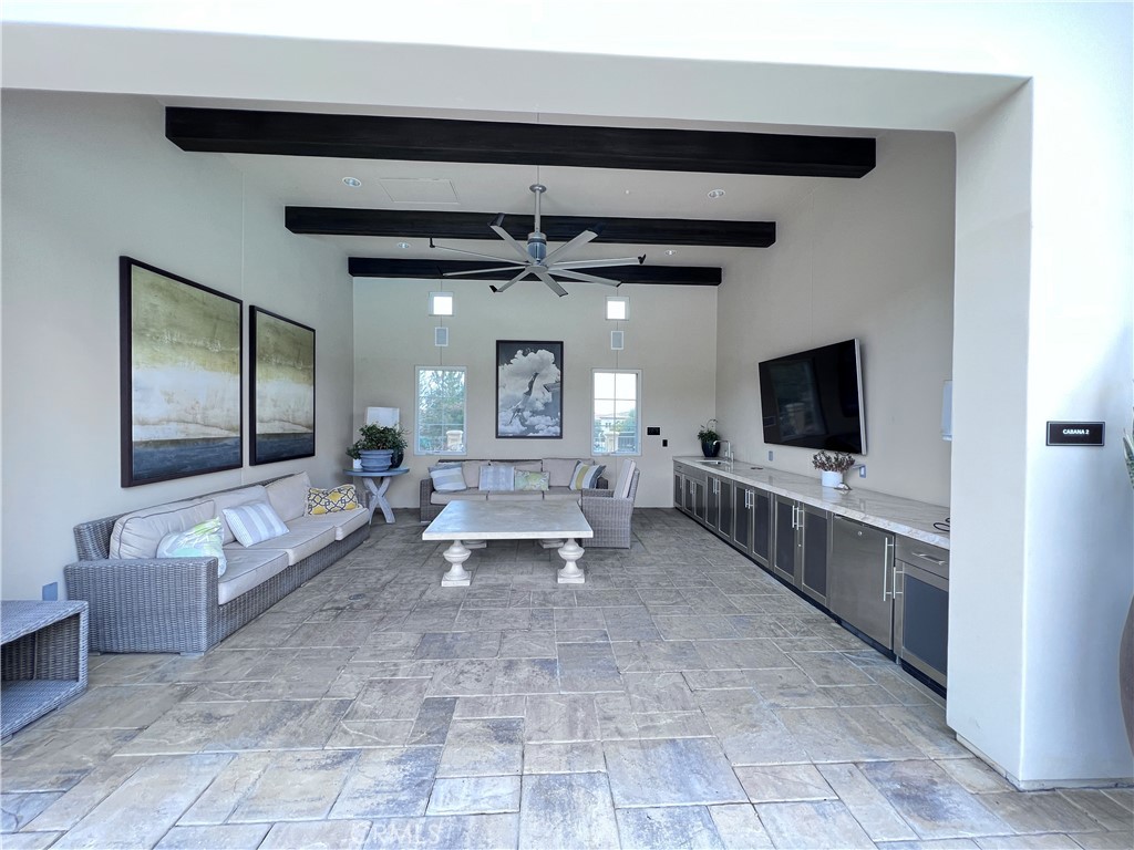 111 Gardenview