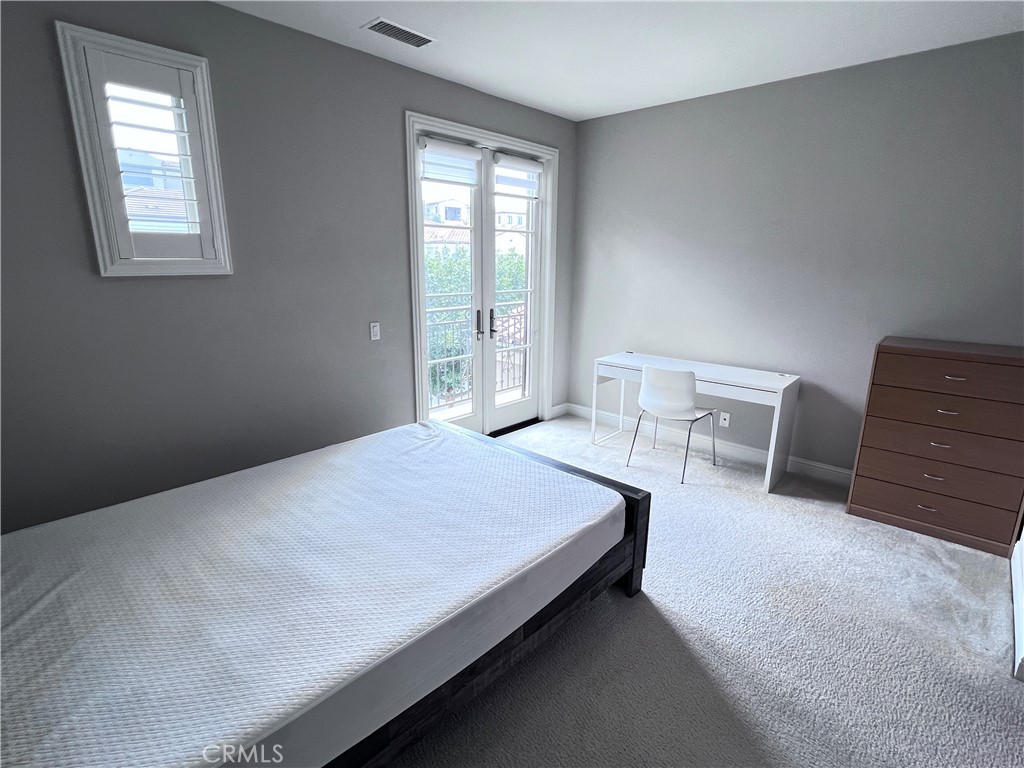 111 Gardenview