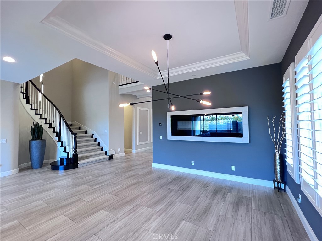 111 Gardenview