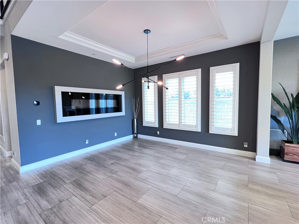 111 Gardenview