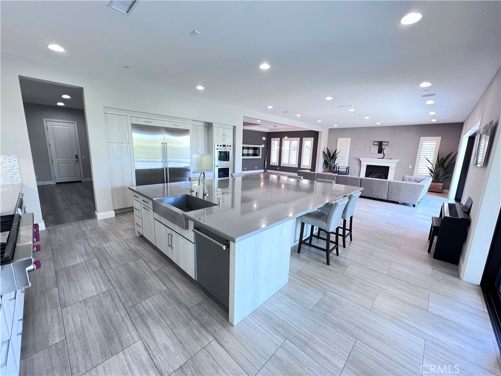 111 Gardenview