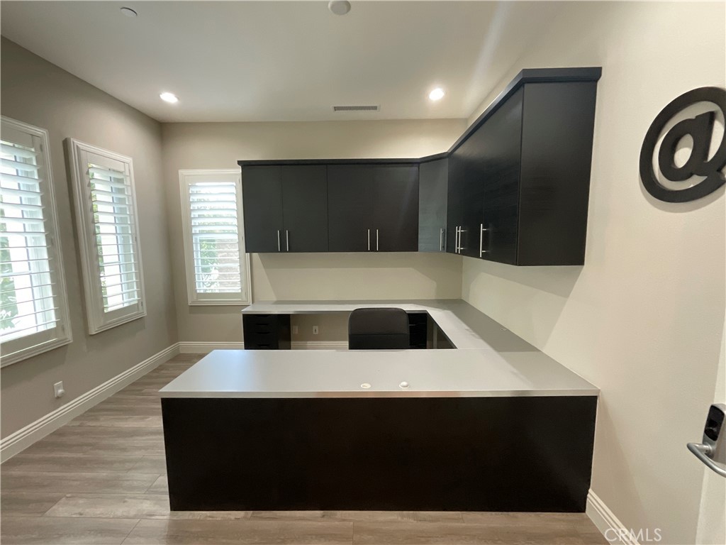 111 Gardenview