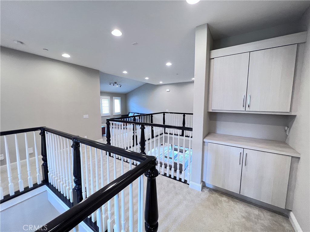111 Gardenview