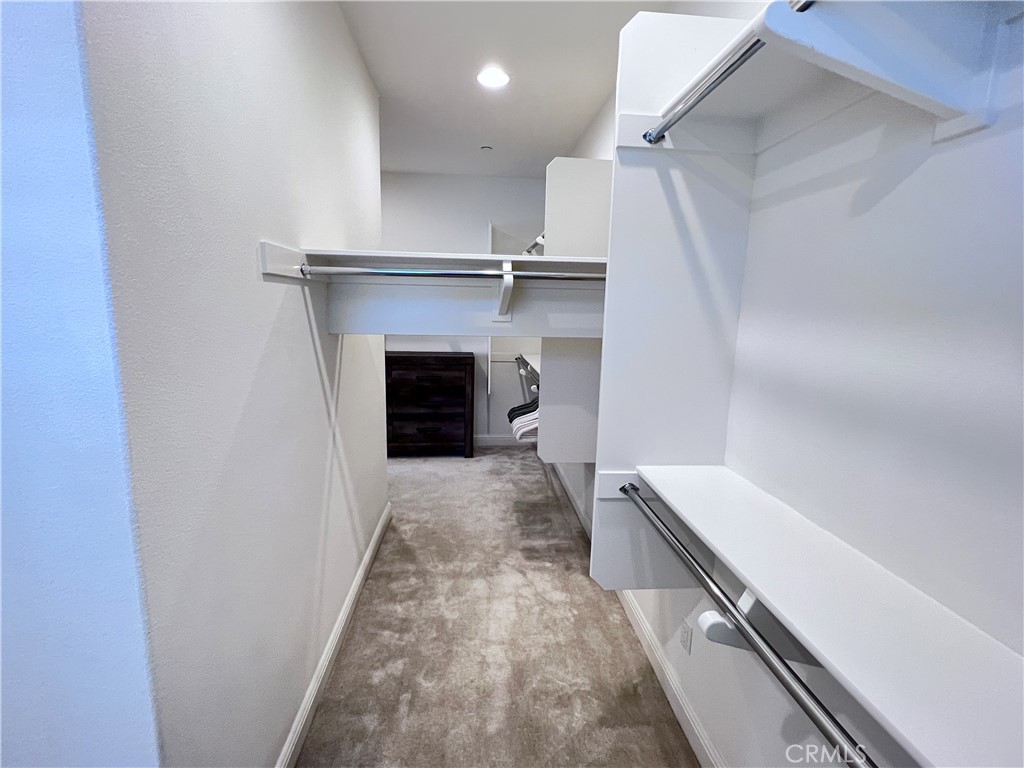 111 Gardenview