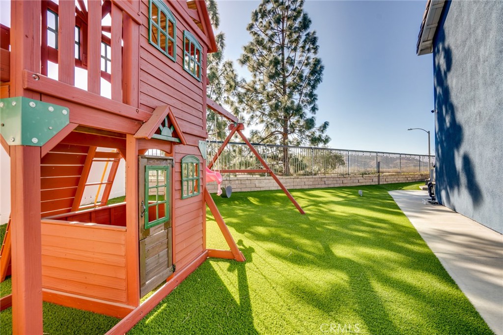 5761 John Bixby Lane