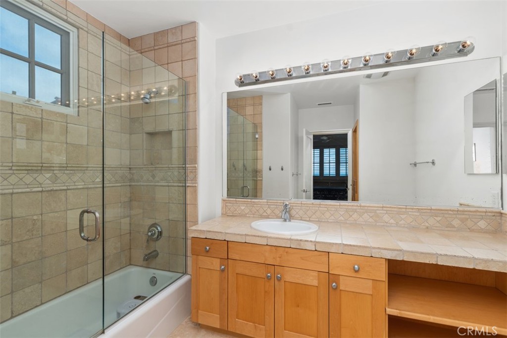 150 Sidney Bay Drive