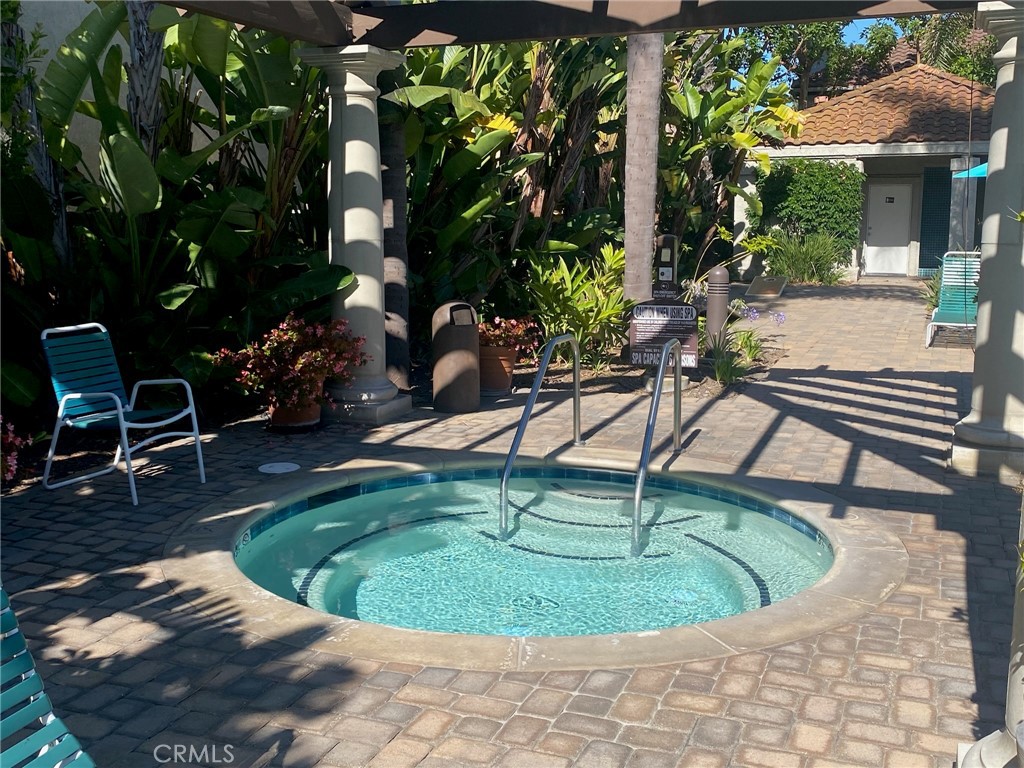 4852 Tiara Drive 204