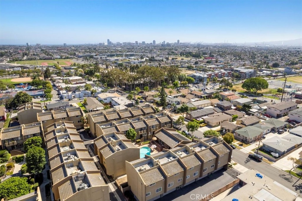 2254 Gaviota Avenue Unit: 34