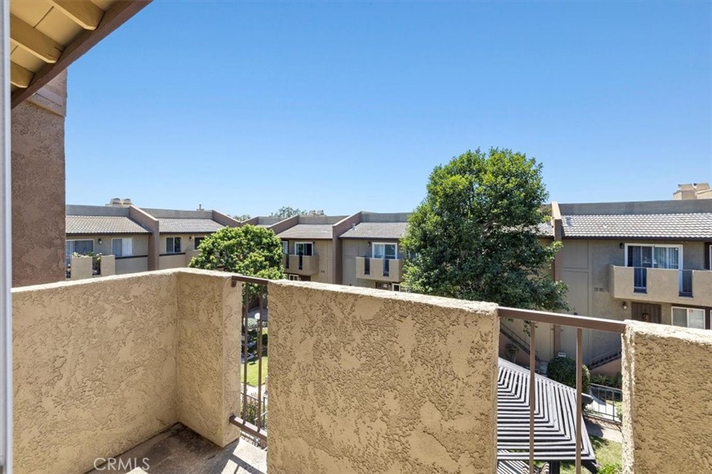 2254 Gaviota Avenue Unit: 34