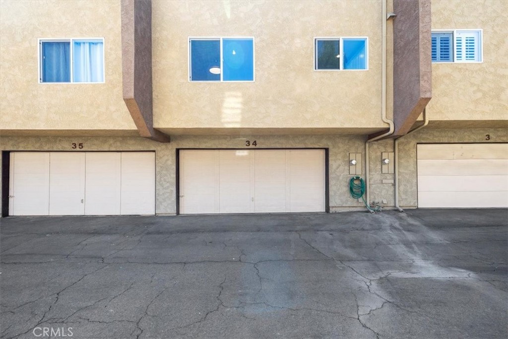 2254 Gaviota Avenue Unit: 34