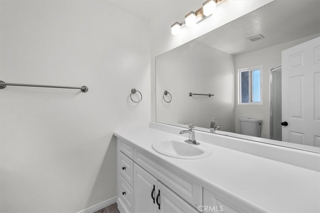 2254 Gaviota Avenue Unit: 34