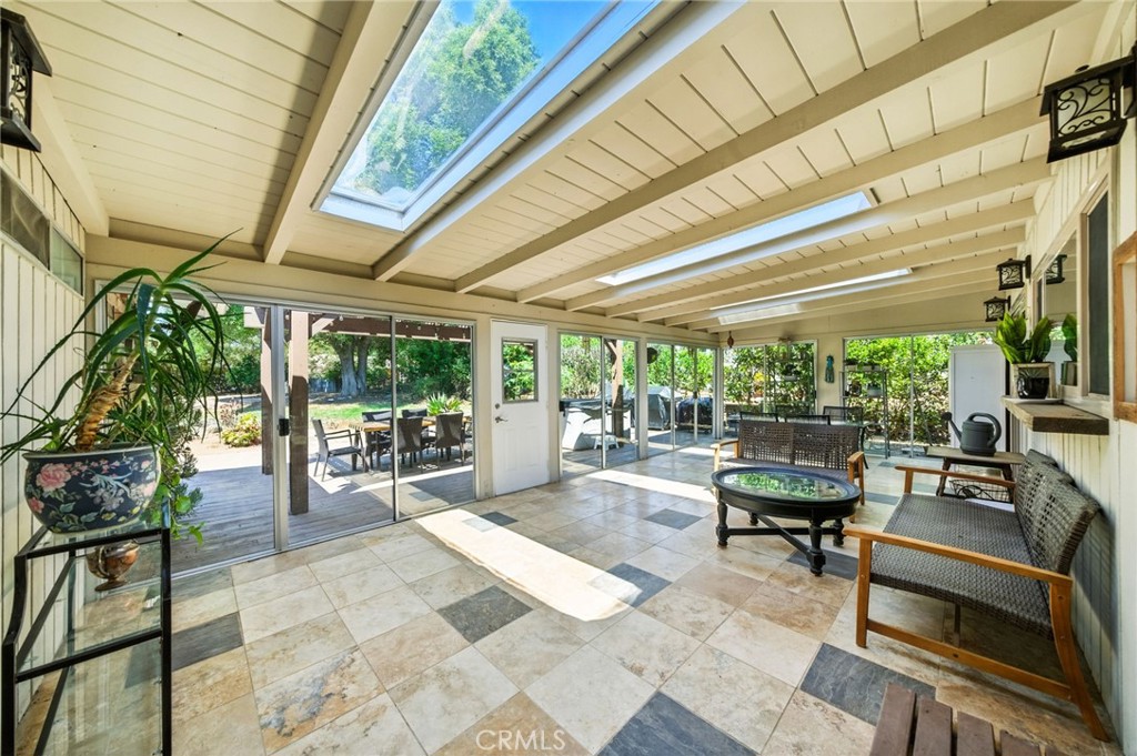 10494 Meadow Glen Way E