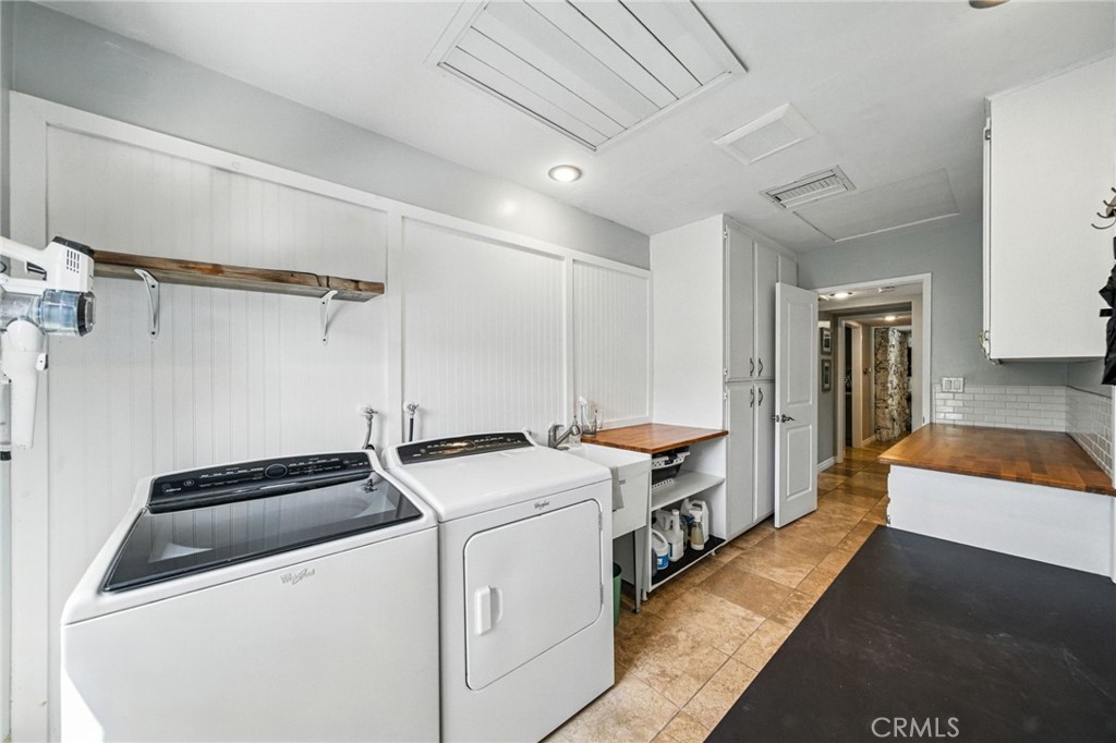 10494 Meadow Glen Way E