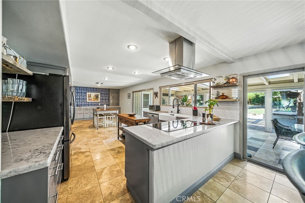 10494 Meadow Glen Way E