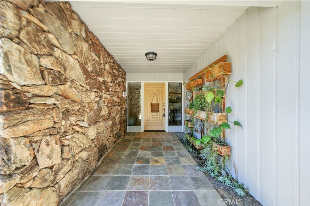 10494 Meadow Glen Way E