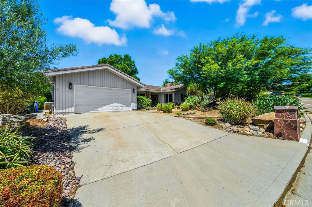 10494 Meadow Glen Way E