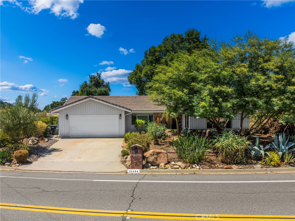 10494 Meadow Glen Way E