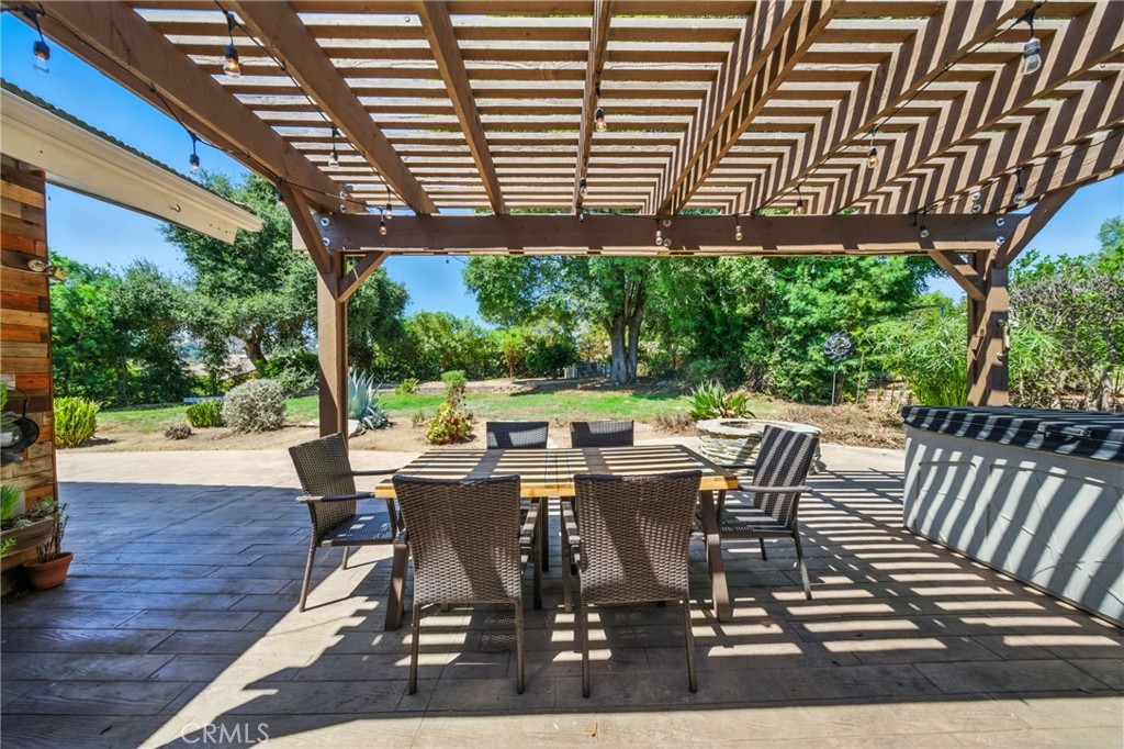 10494 Meadow Glen Way E