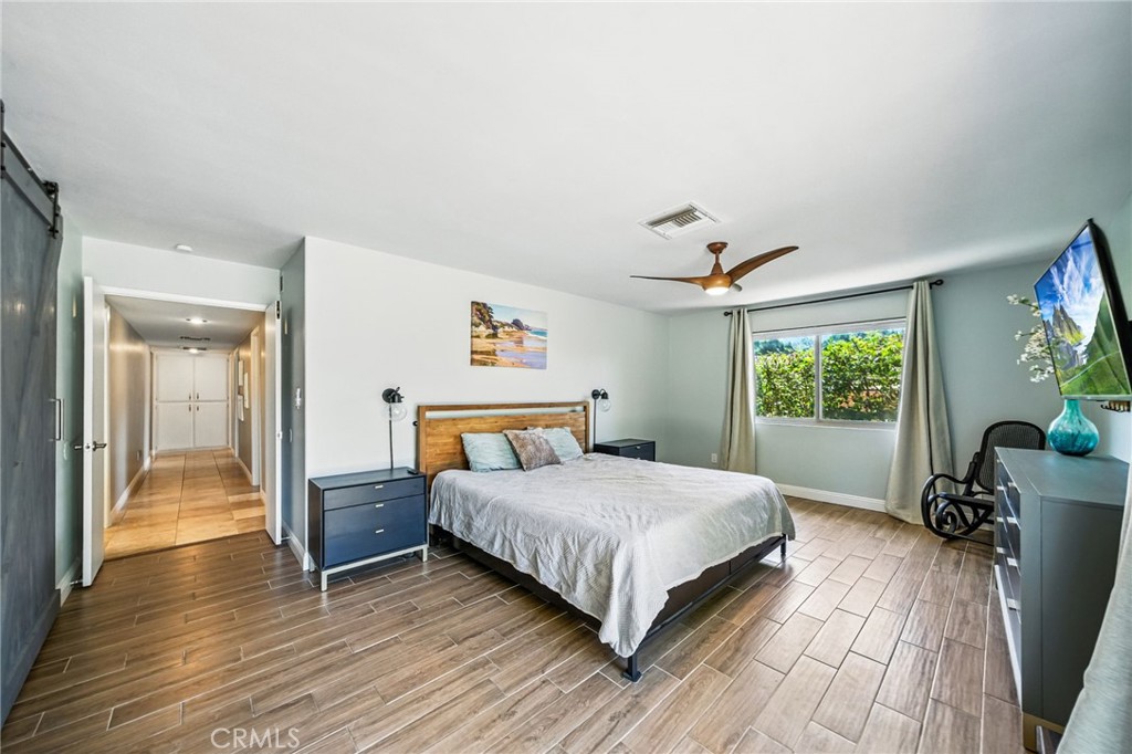 10494 Meadow Glen Way E