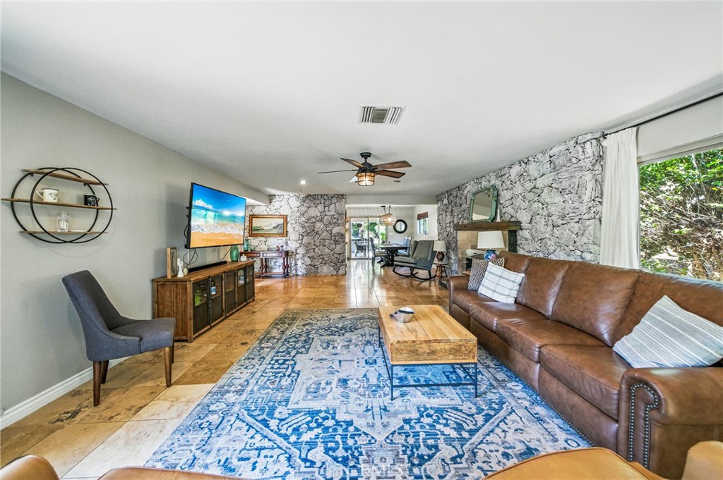 10494 Meadow Glen Way E