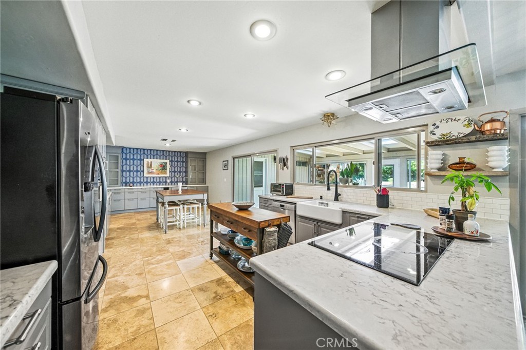 10494 Meadow Glen Way E