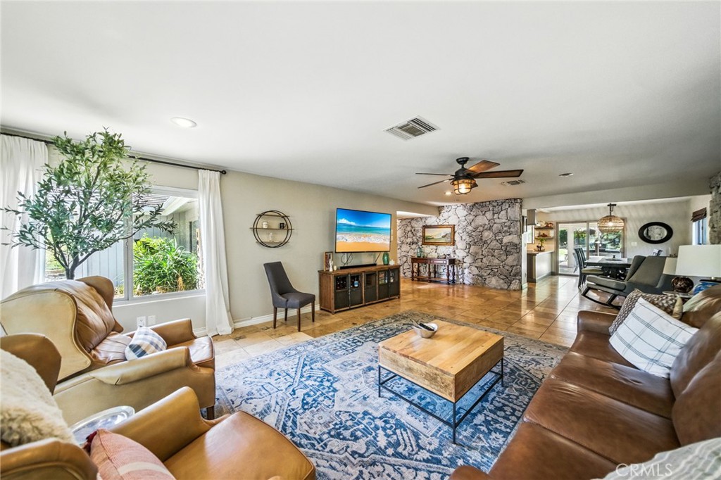 10494 Meadow Glen Way E