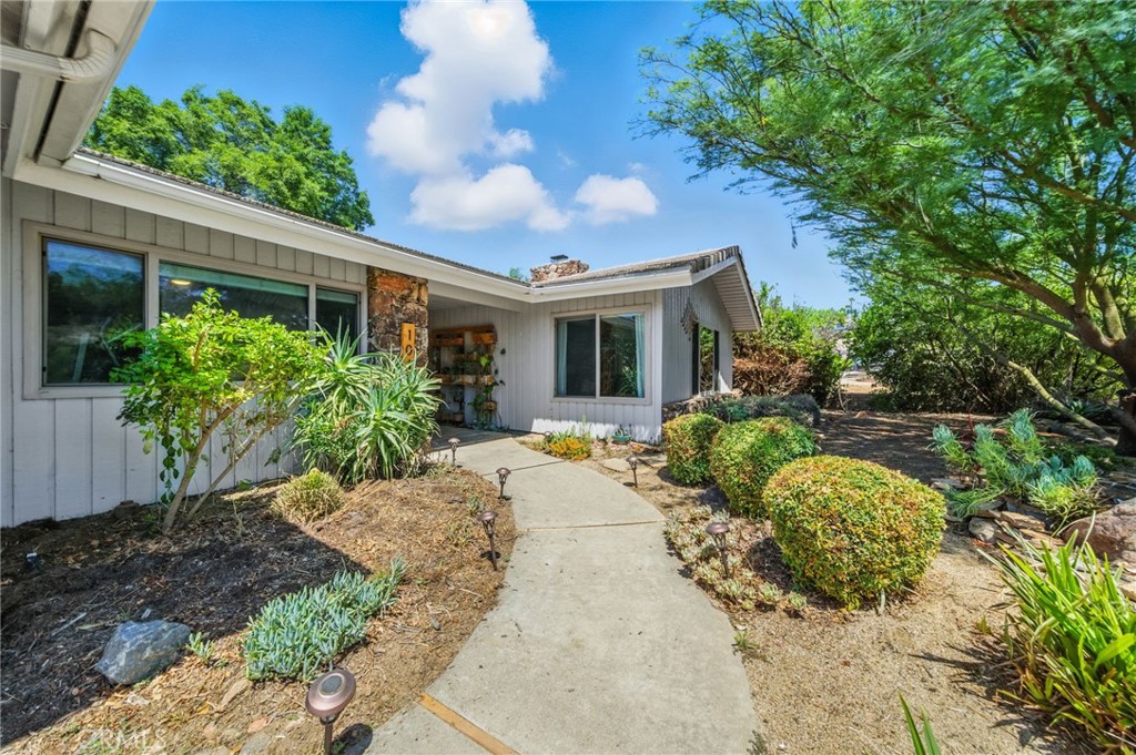 10494 Meadow Glen Way E