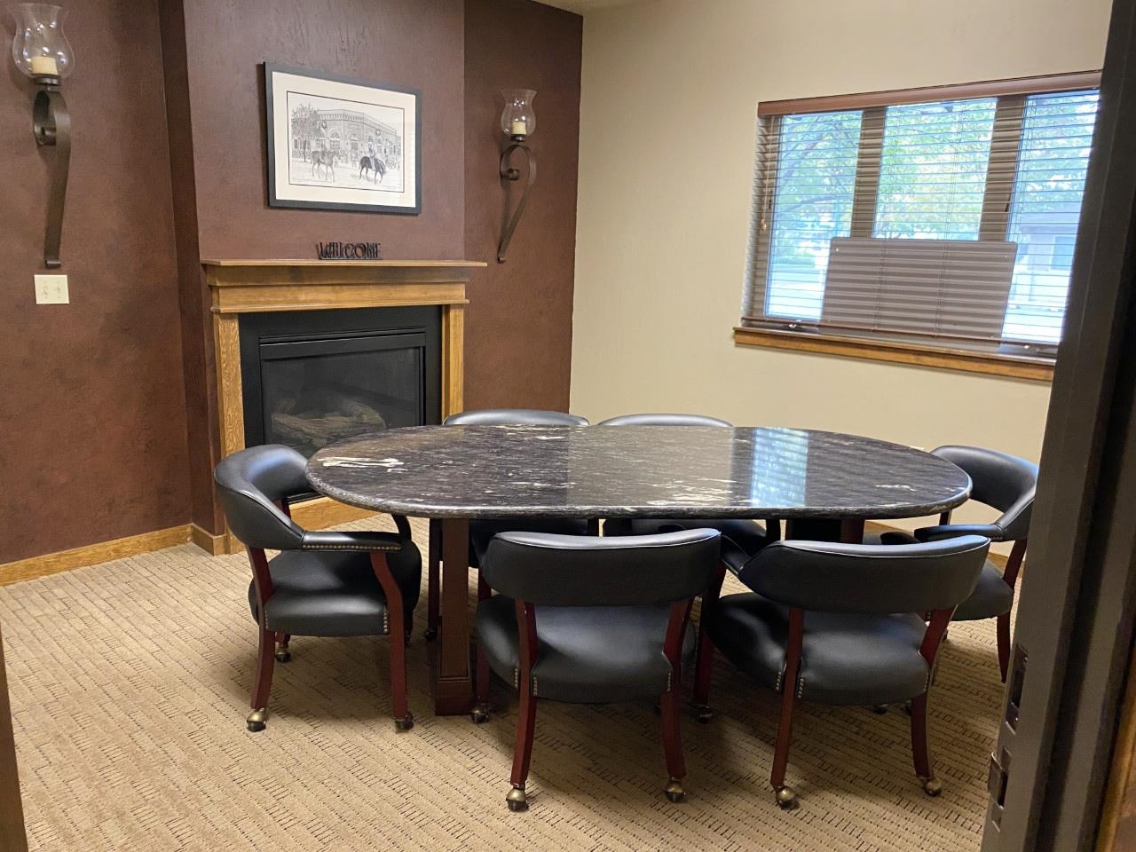 842 E Winding Creek Drive