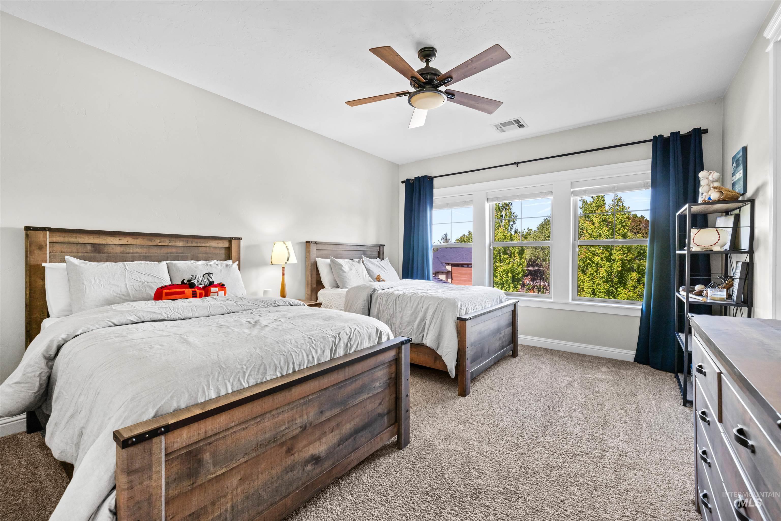 348 N Timber Wolf Pl