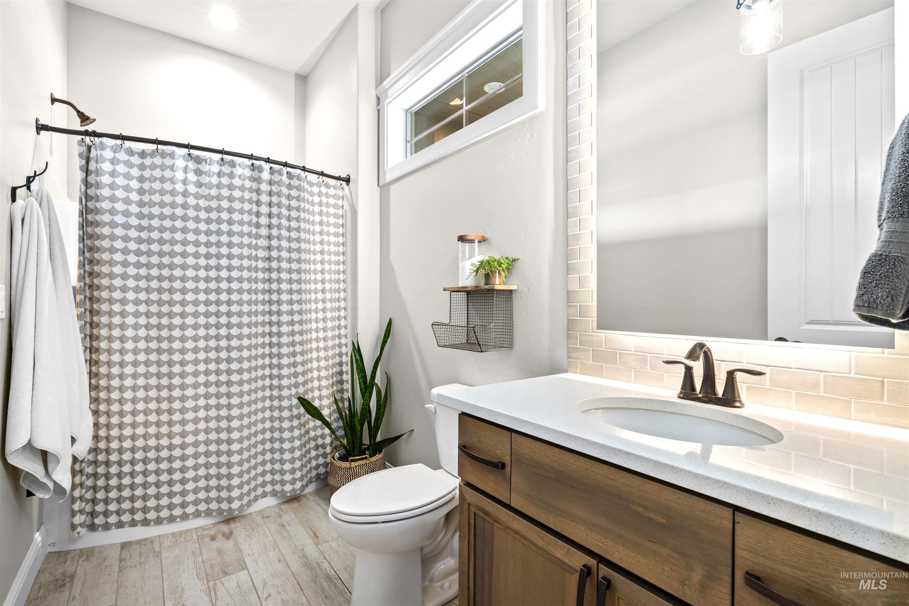 348 N Timber Wolf Pl