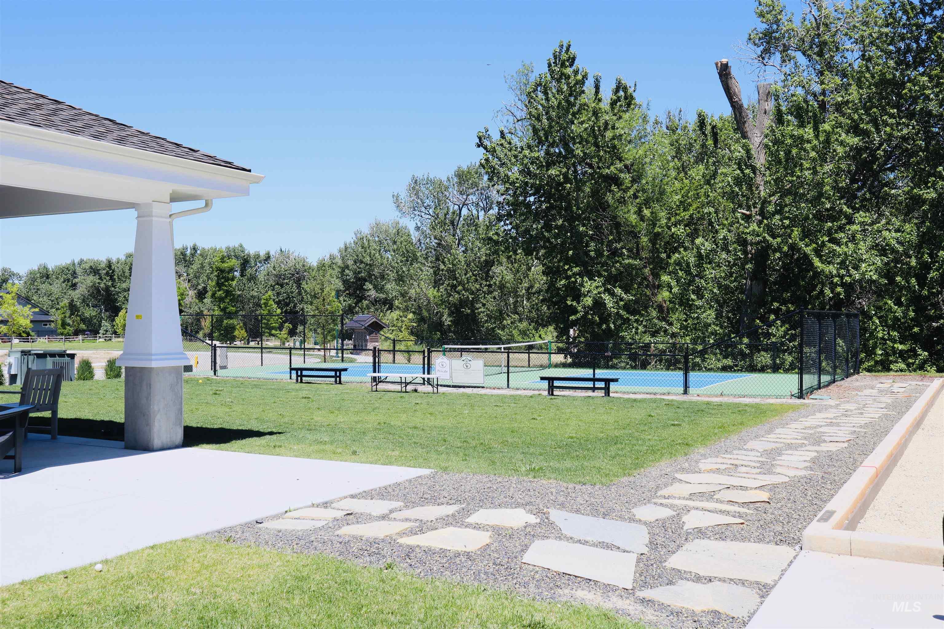 3332 W Miners Farm Drive