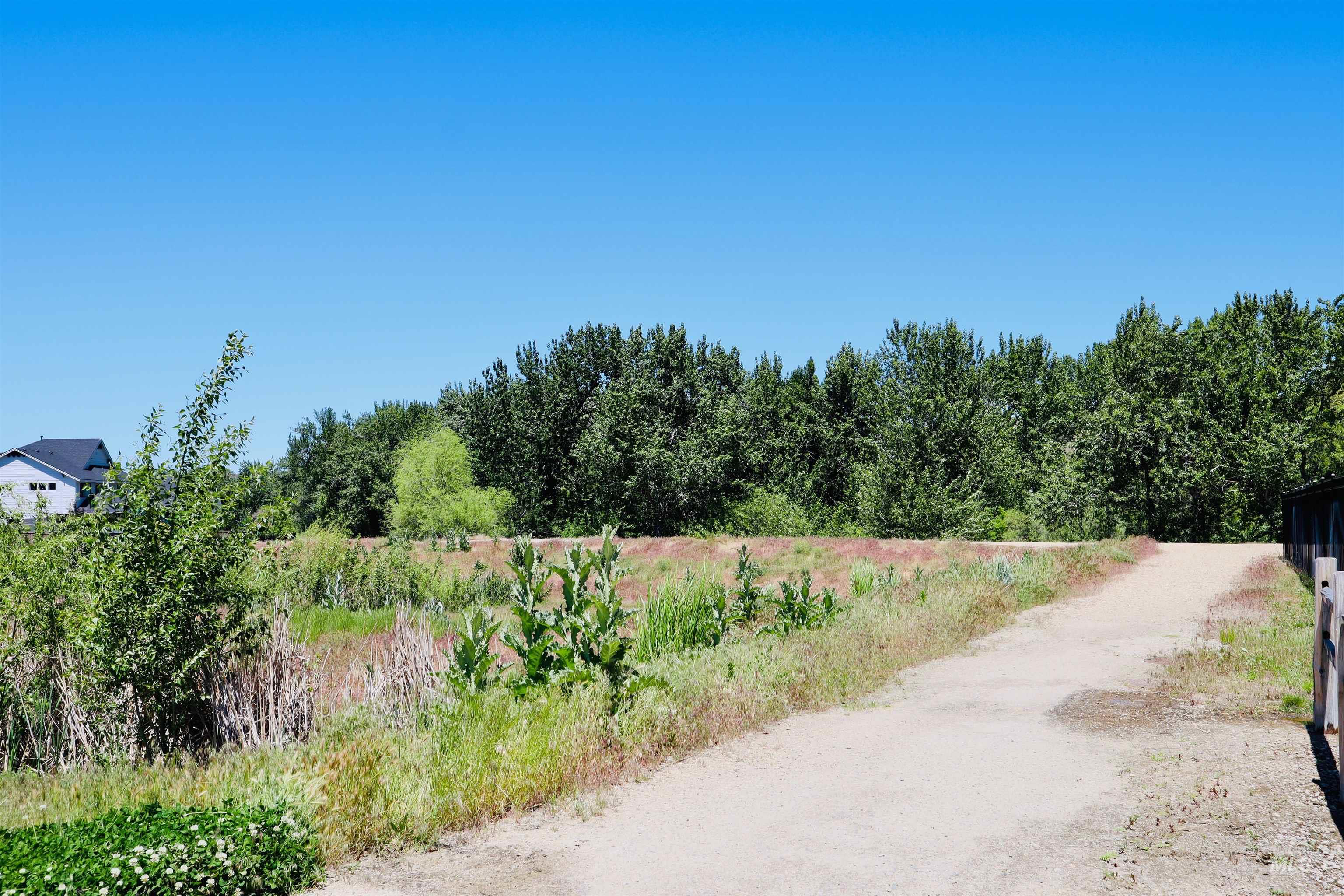 3332 W Miners Farm Drive