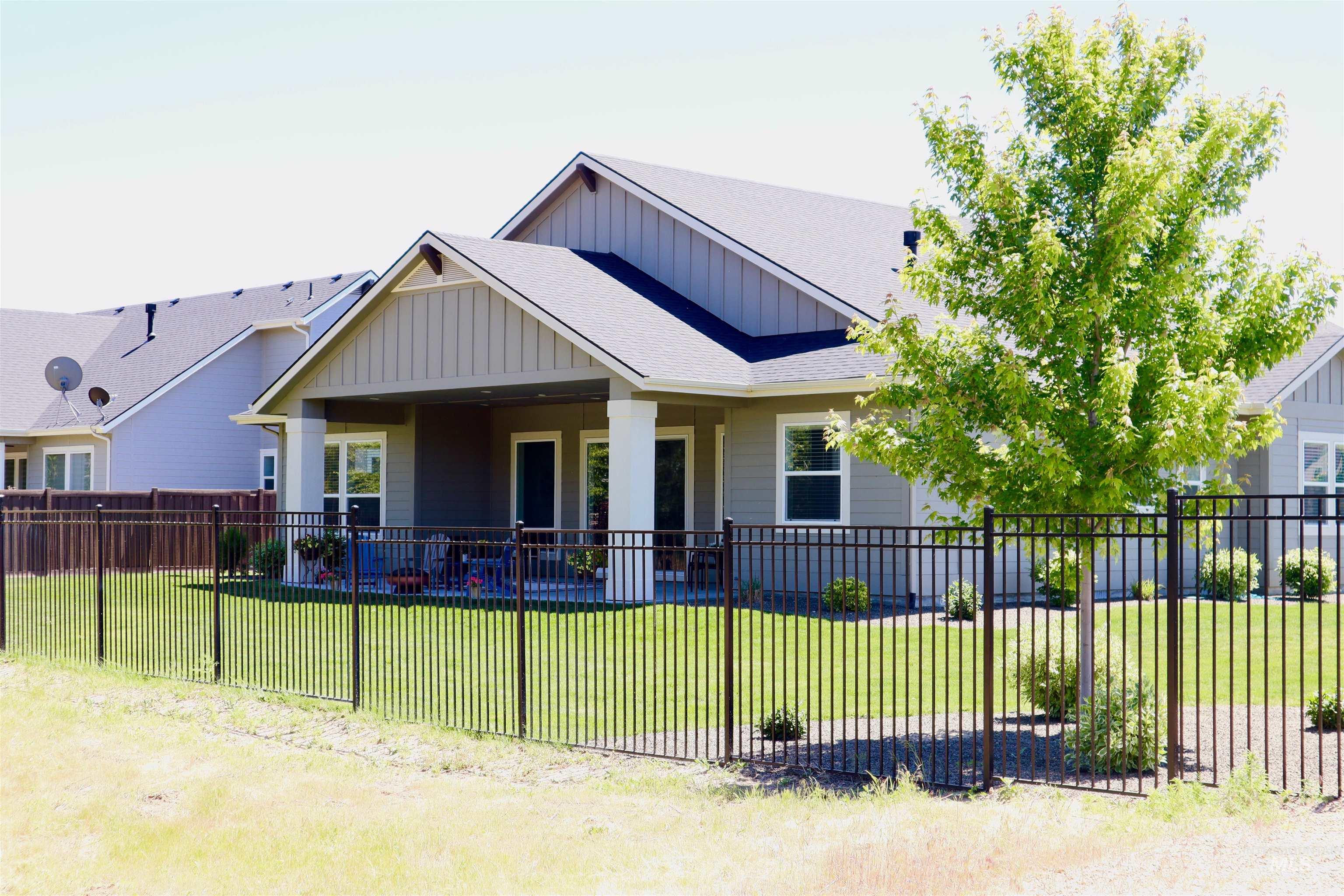 3332 W Miners Farm Drive