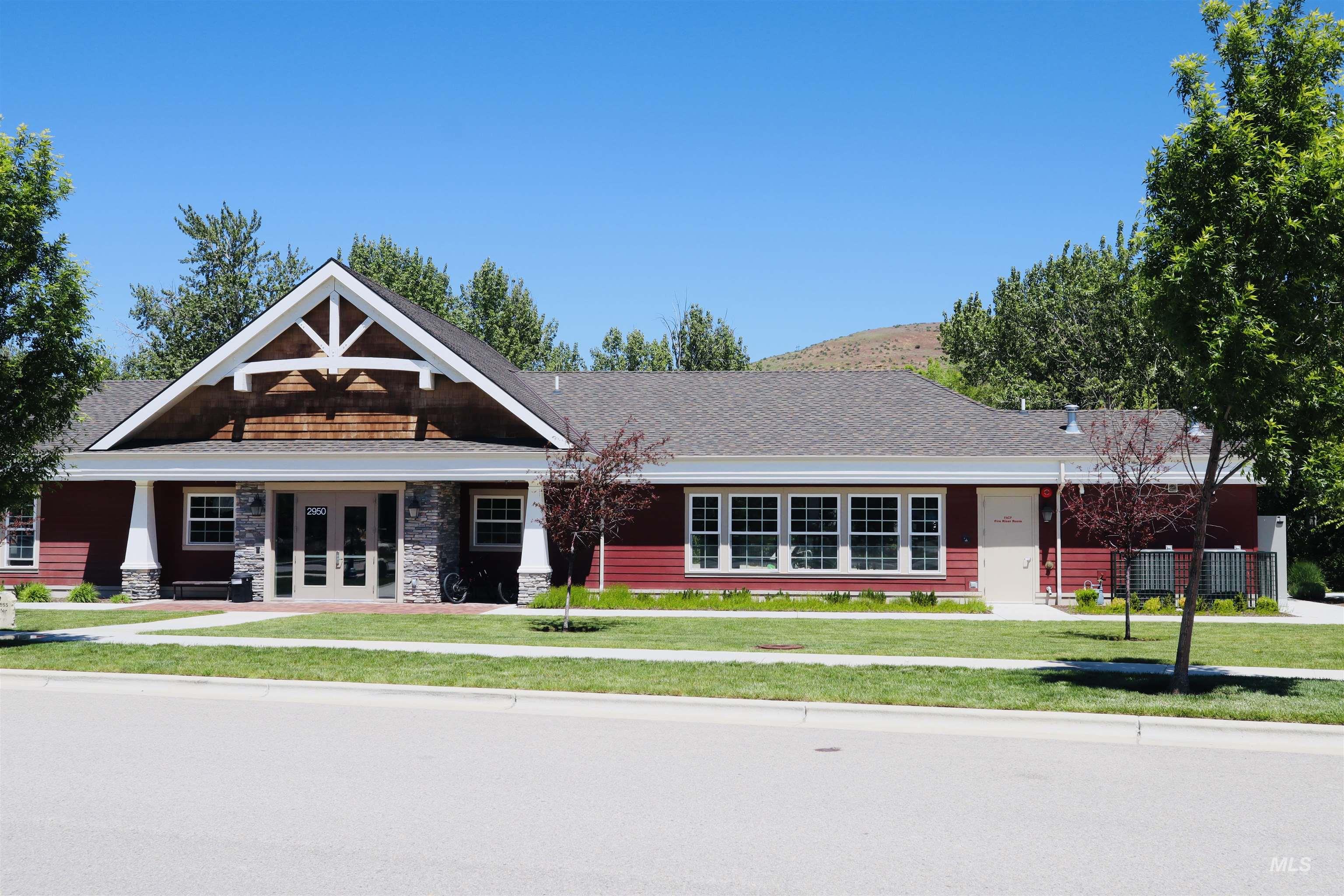 3332 W Miners Farm Drive