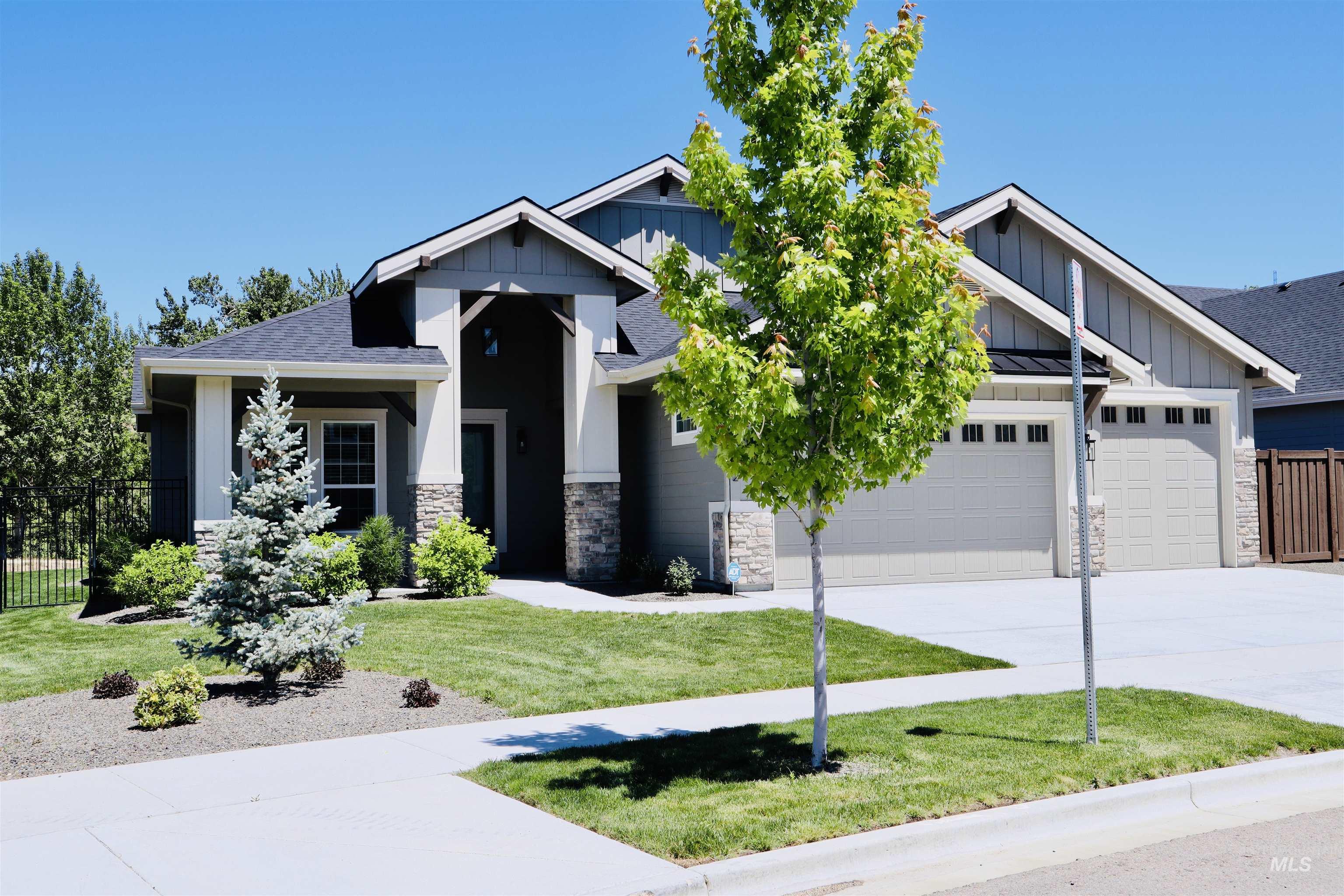 3332 W Miners Farm Drive