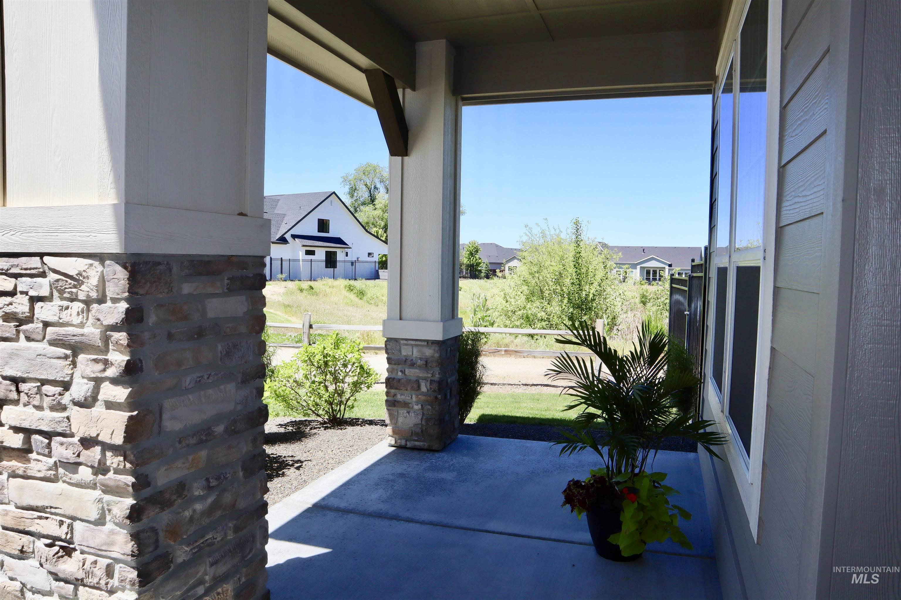 3332 W Miners Farm Drive