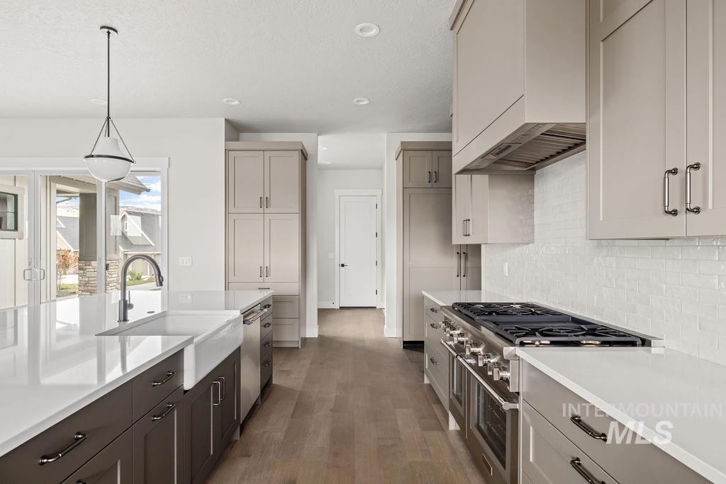 11305 N Elk Ridge Way