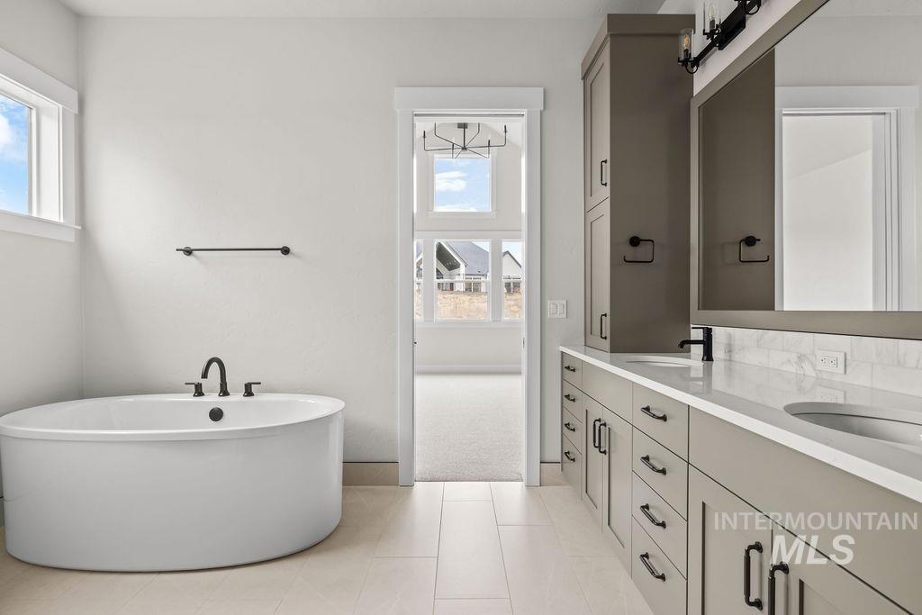 11305 N Elk Ridge Way