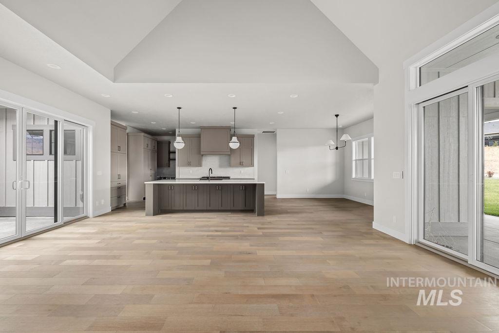 11305 N Elk Ridge Way