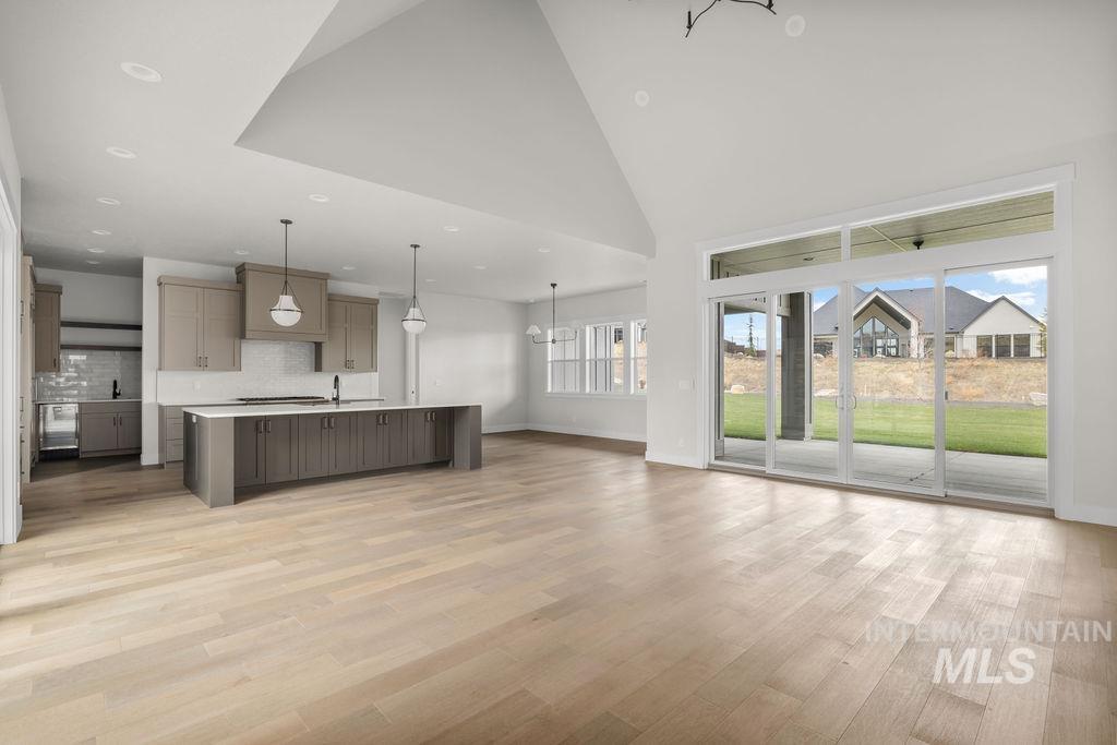 11305 N Elk Ridge Way