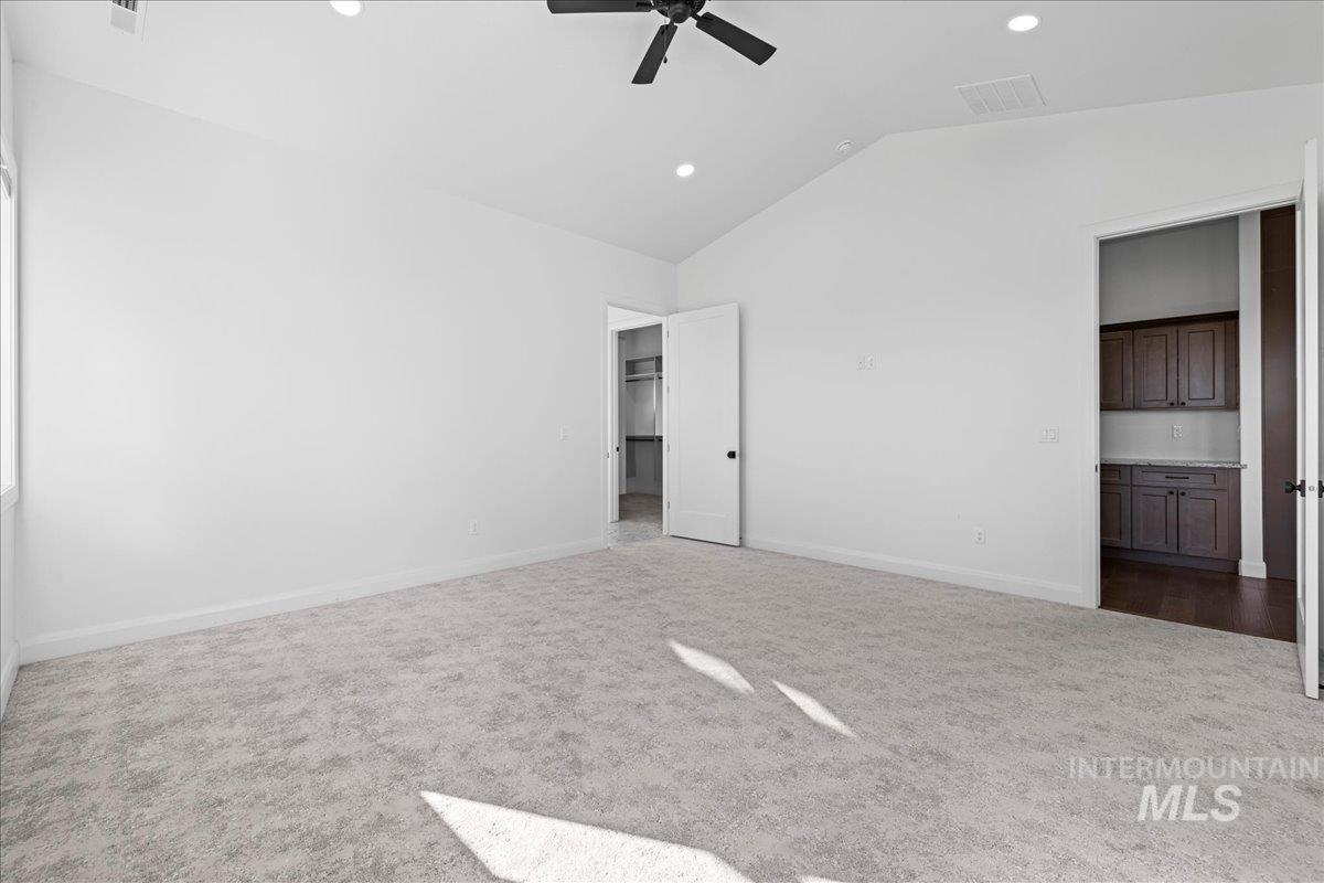 8933 Edna Ln