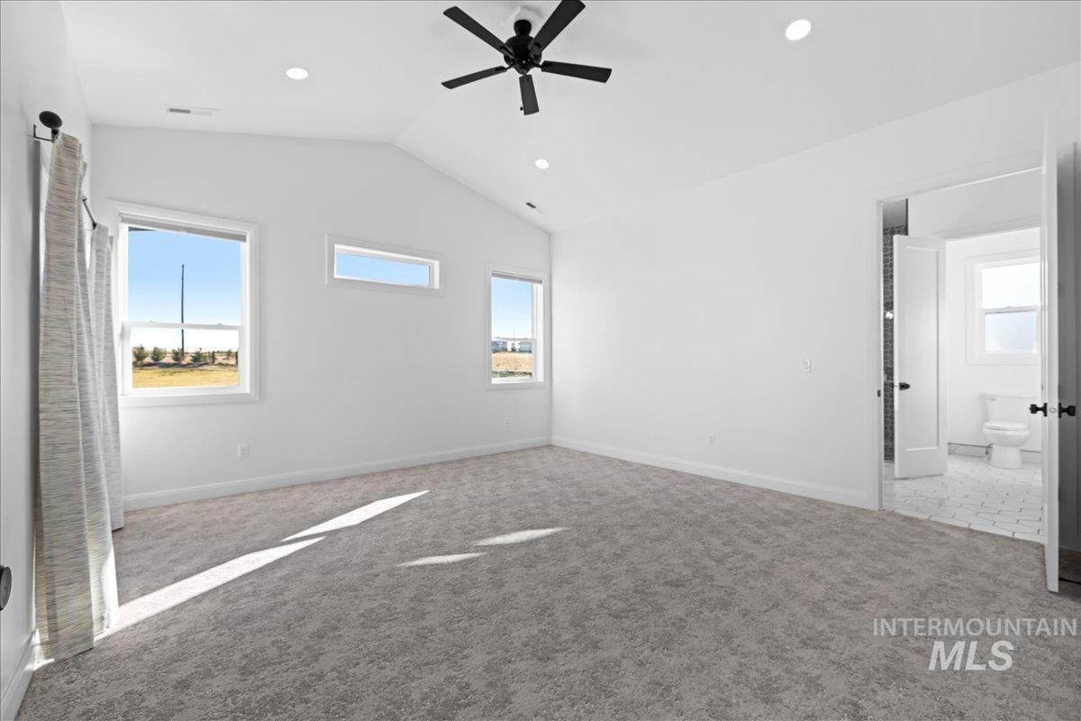 8933 Edna Ln