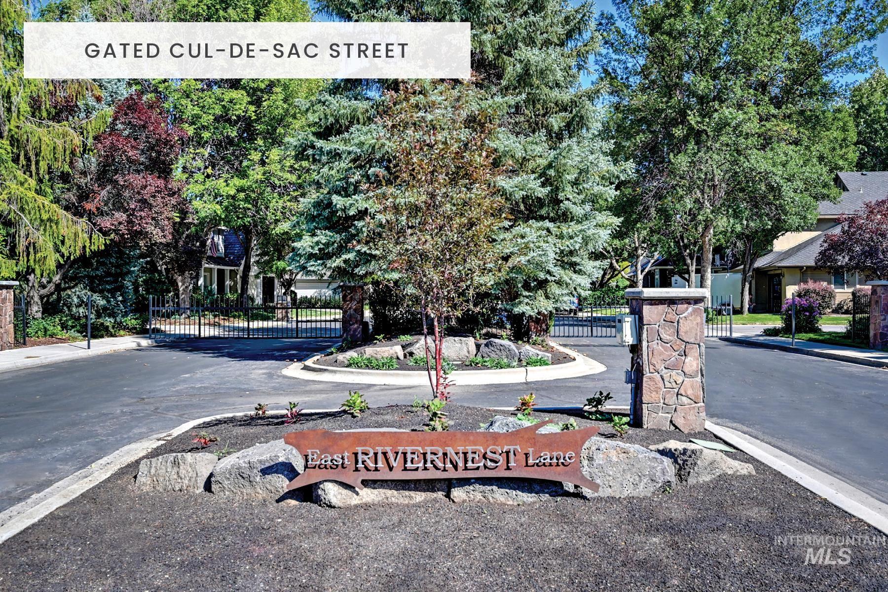 3358 E Rivernest Ln