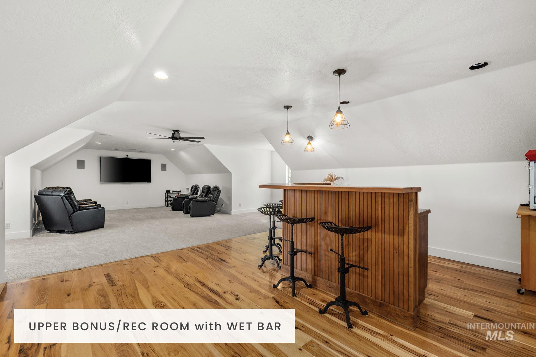 169 N Pinedale Way