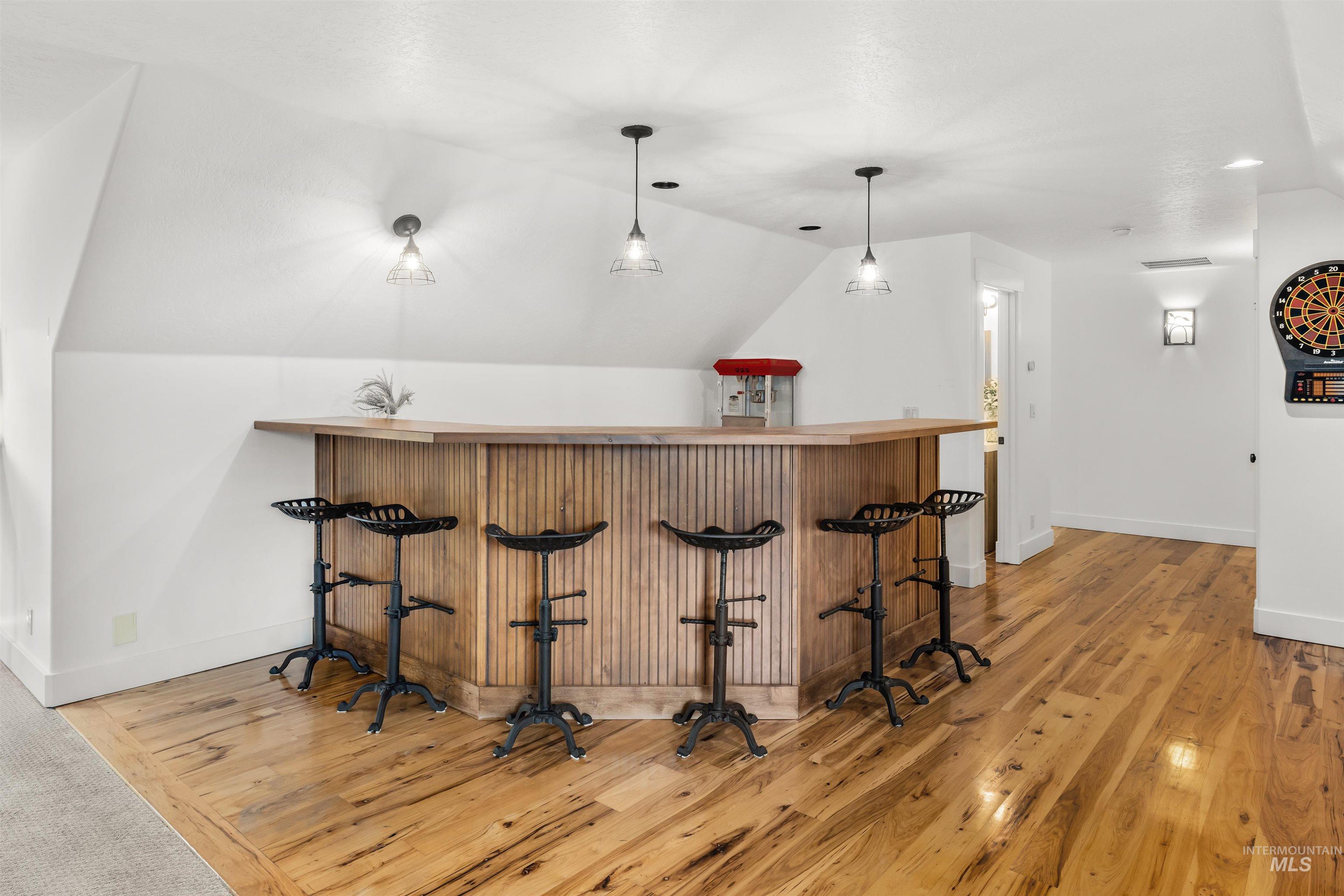 169 N Pinedale Way