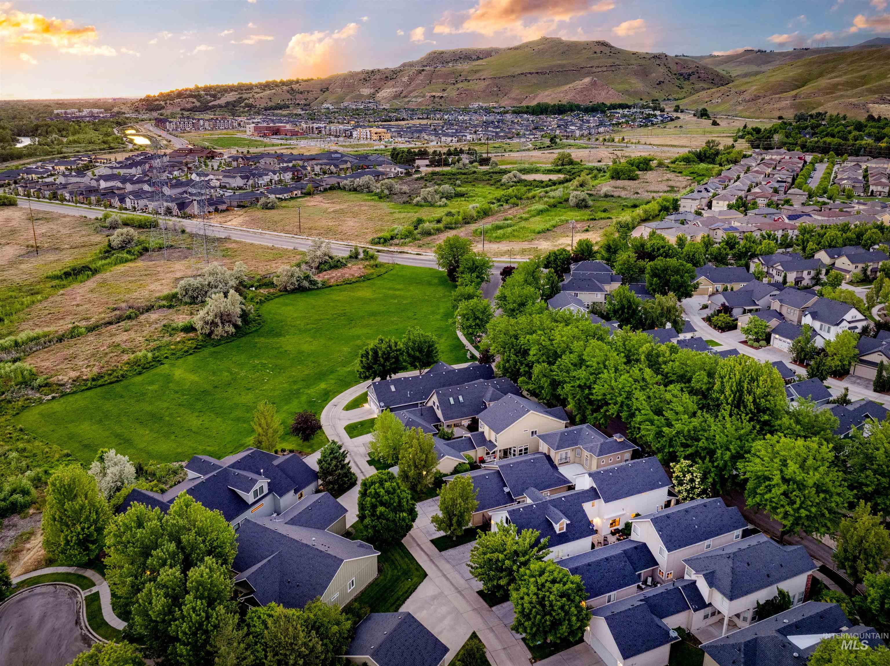 4851 E Arrow Junction Dr