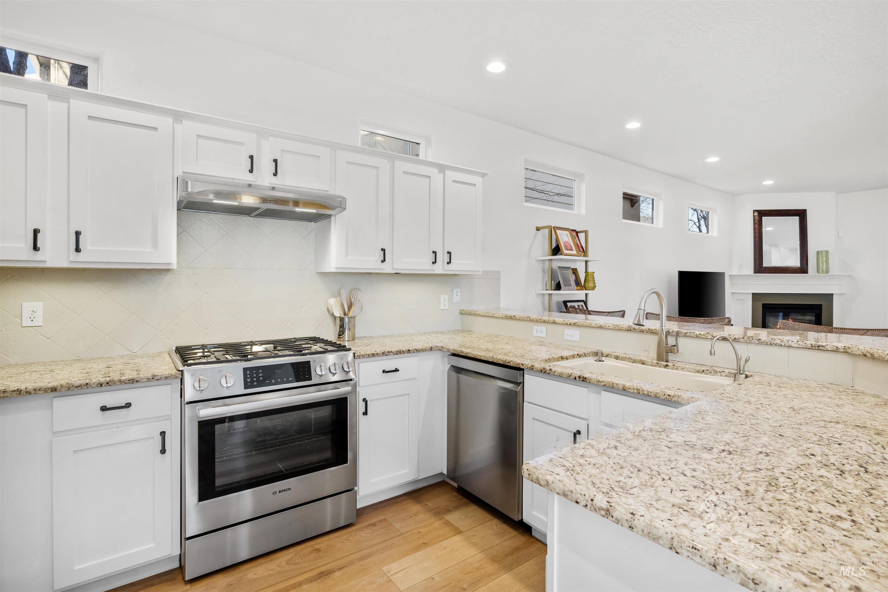 4851 E Arrow Junction Dr