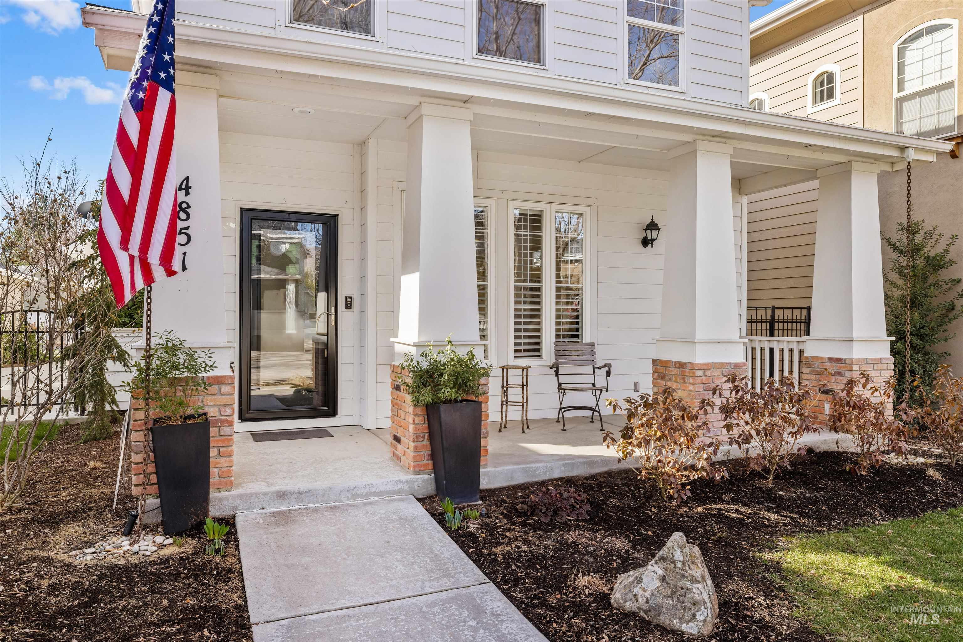 4851 E Arrow Junction Dr