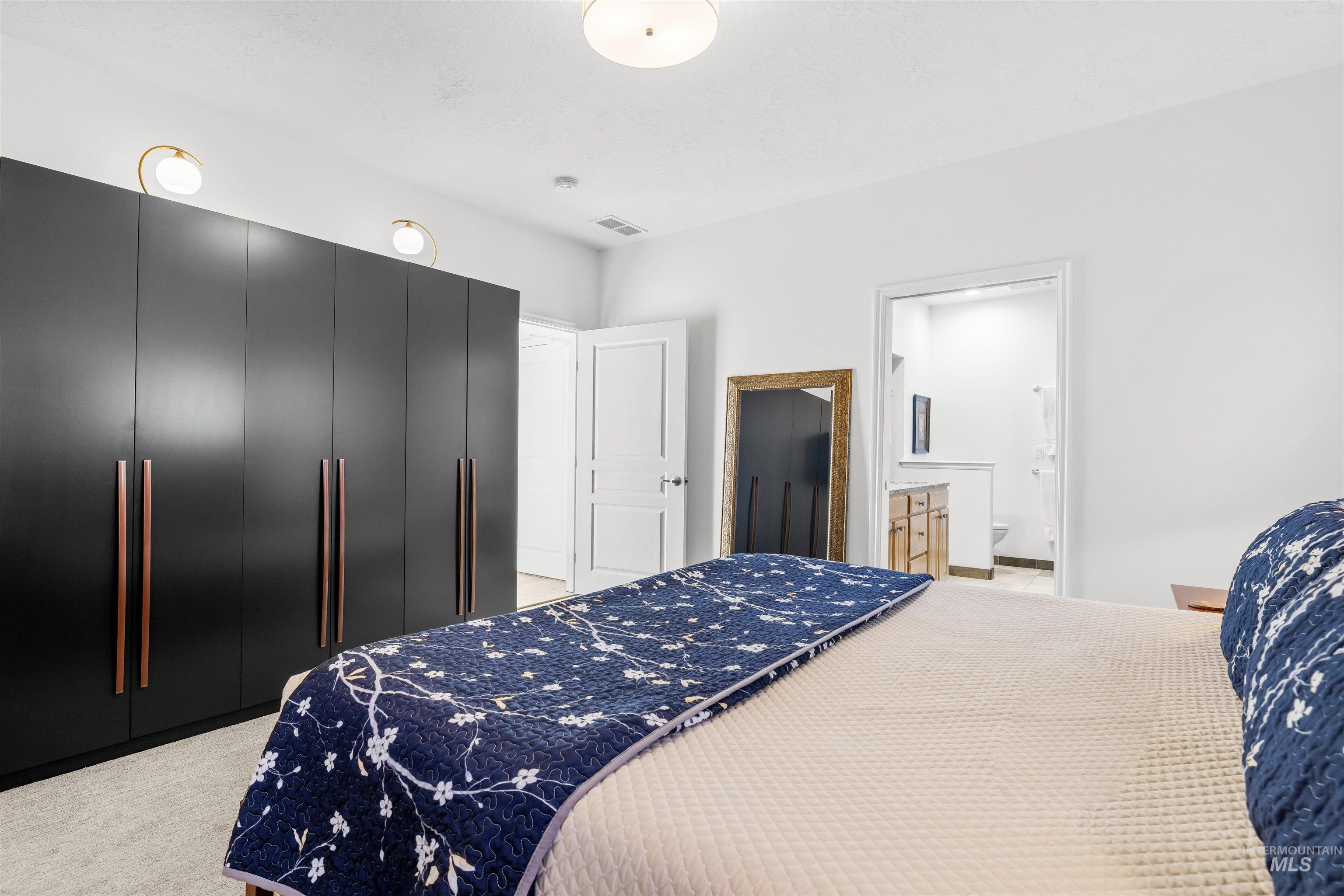 4851 E Arrow Junction Dr